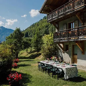 Chalet Ferme A Jules - Stunning Sleeps Up To 26, Montriond